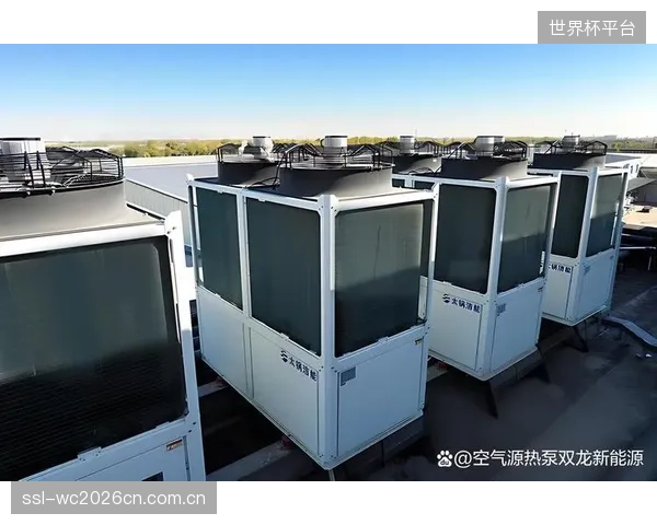 国家游泳中心“水立方”的能源改造闭环：美的楼宇科技如何将空气源热泵与余热回收系统无缝并轨